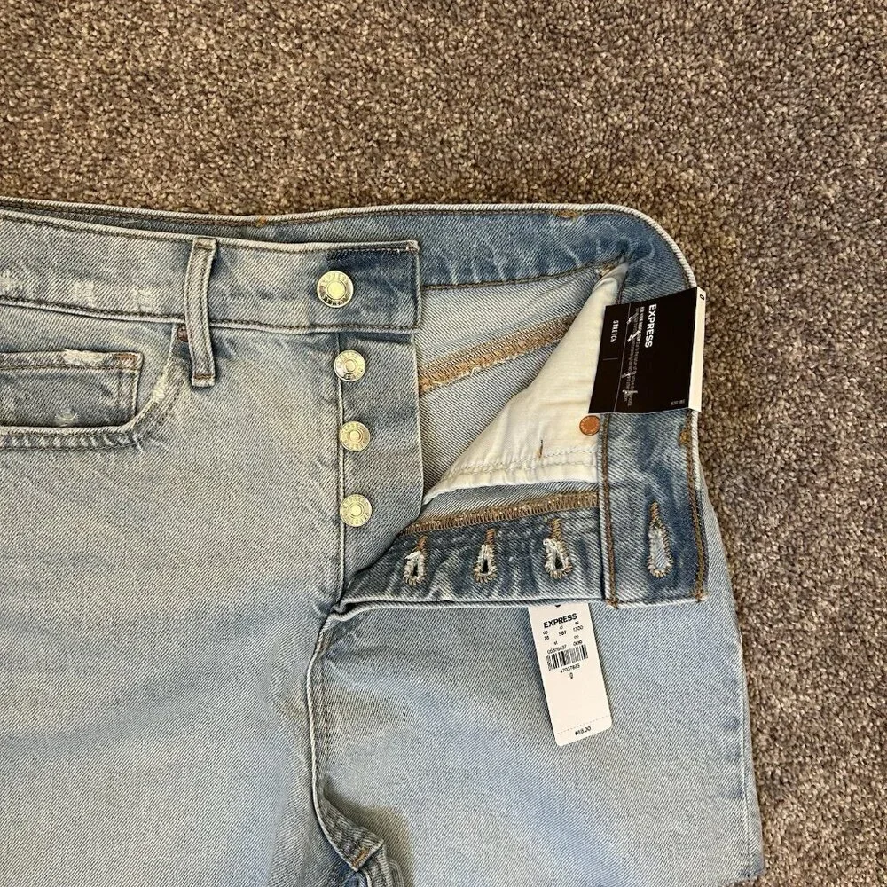 Express Women's Super High Waisted Jean Shorts Size 0 Light Wash Raw Hem NWT $68